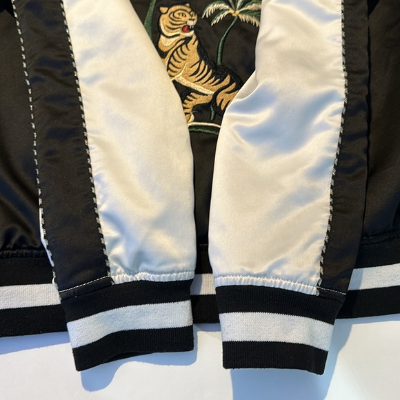 VANS Souvenir Satin Embroidered Jacket with Tigers and Palm Trees Black Size M - Picture 14 of 15